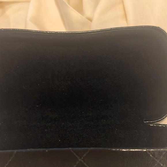 CHANEL - sunglass case - black 🖤 - Picture 3 of 6